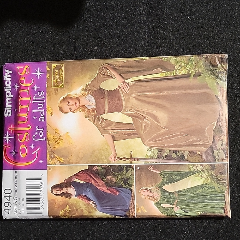 Simplicity: Sewing Pattern Uncut 4940